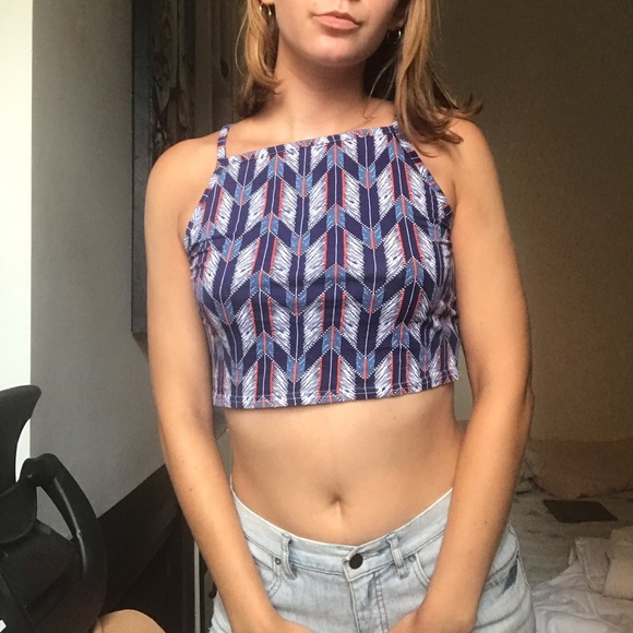 H&M Tops - H&M printed crop top